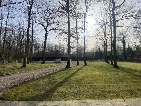 Houdan (78550) Propriété 6 pièces de 220m² sur 3790m² clos dans un secteur recherché