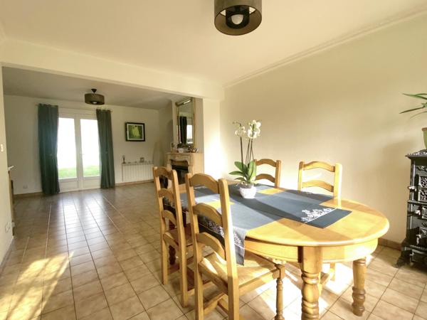 Houdan (78550) Propriété 6 pièces de 220m² sur 3790m² clos dans un secteur recherché