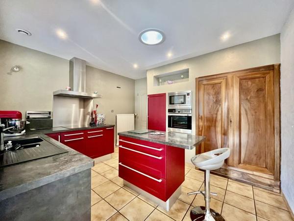 Maison à vendre |  Pont-Saint-Martin |  5 pièces | 155 m²