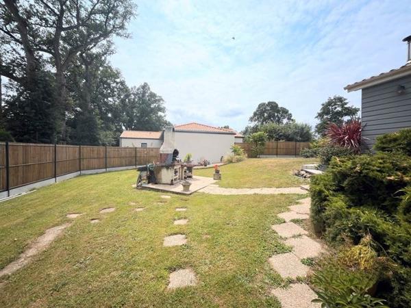 Maison à vendre |  Pont-Saint-Martin |  5 pièces | 155 m²