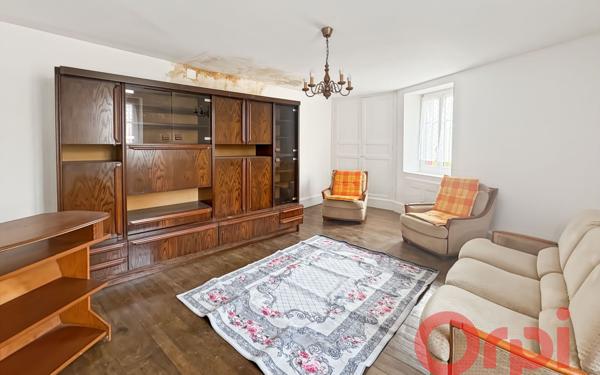 Maison à vendre    2 pièces •  Bruère-Allichamps