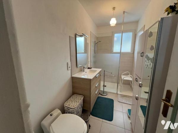 Centre ville de LONGUE maison terrain et hangar