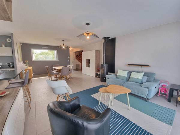 Maison contemporaine à vendre à Clohars Carnoët - 4 chambres, jardin, garage double