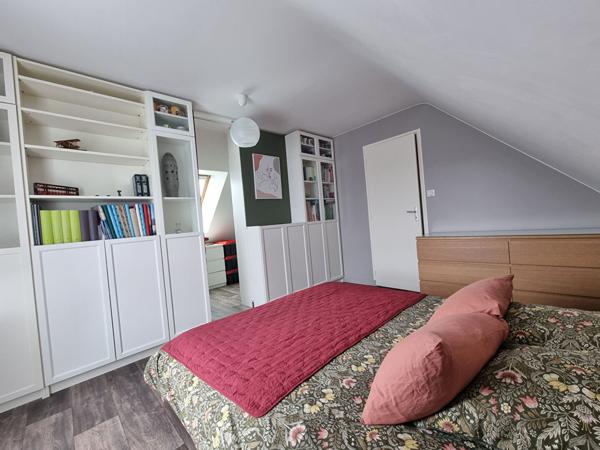 Maison contemporaine à vendre à Clohars Carnoët - 4 chambres, jardin, garage double
