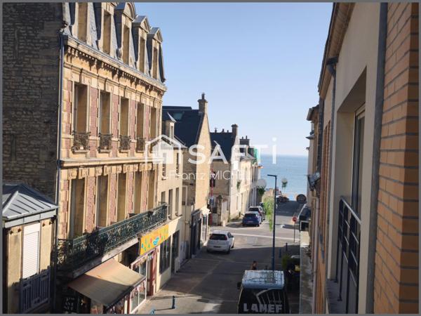 La plage à pied serviette sur l'épaule !
