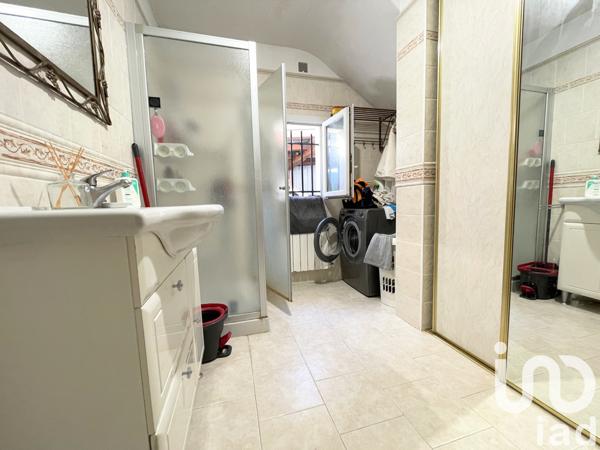Maison à vendre 6 pièces 135 m² Alès