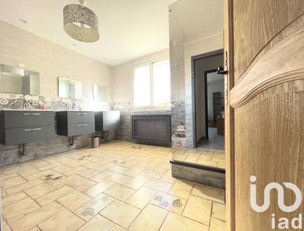 Maison à vendre 6 pièces 135 m² Alès
