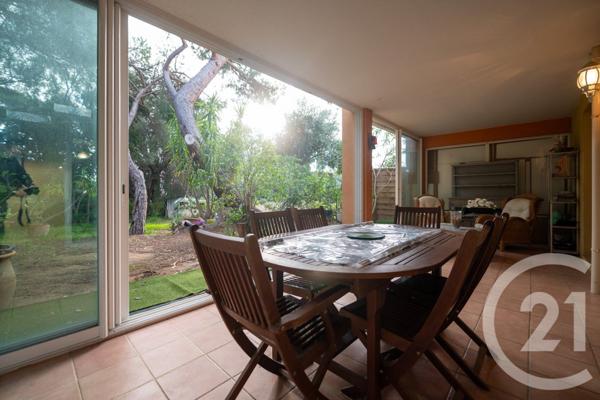 Appartement T2 à vendre  2 pièces - 47,07 m2 LE LAVANDOU - 83