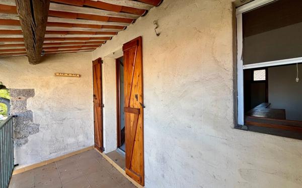 Appartement à louer    2 pièces •  Viols-en-Laval