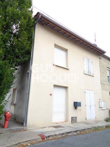 Ensemble immobilier de 2 logements avec rapport locatif à Saint Barthélémy d'Agenais