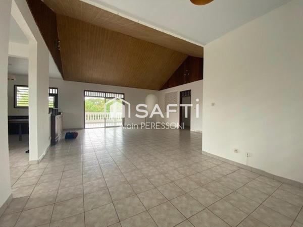 Gde Maison R+1 de 210m2 sur 13ares (piscine offerte)