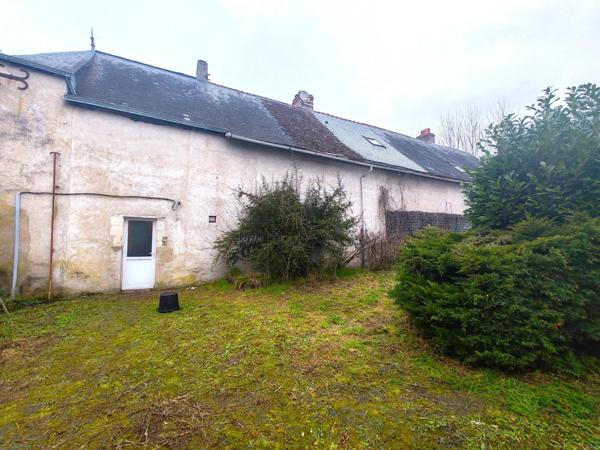 Maison de bourg à rénover, à 8 minutes de Baugé.