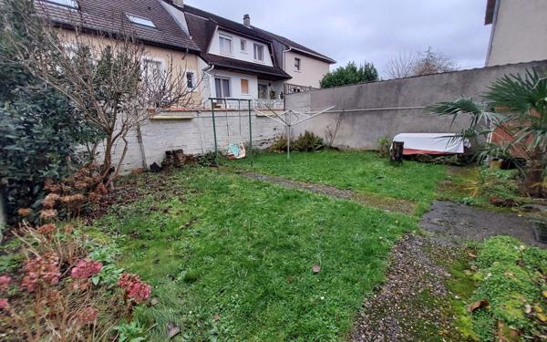 Maison à louer    4 pièces • 84,51 m2 Livry-Gargan