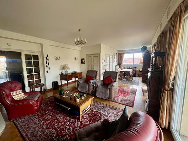 BUSCA - T4 Ascenseur - Terrasse - Box