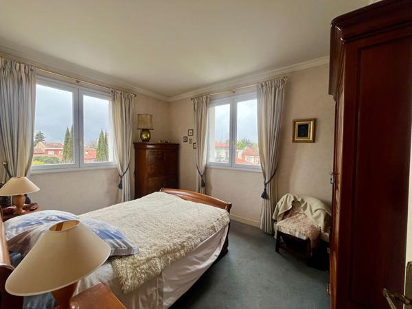 BUSCA - T4 Ascenseur - Terrasse - Box