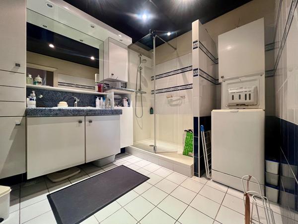 BUSCA - T4 Ascenseur - Terrasse - Box