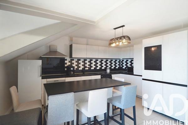Appartement à vendre 3 pièces 70 m² Saint-Genis-Pouilly