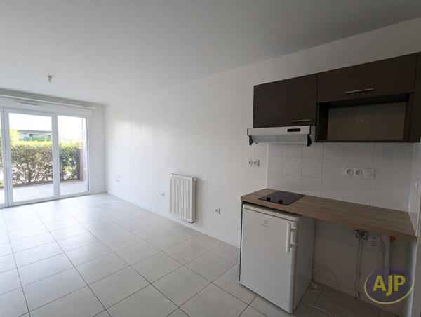 Appartement à vendre Challans - 2 pièces, 39m² avec 1 chambre(s) à 164 800€ - AJP Immobilier Challans