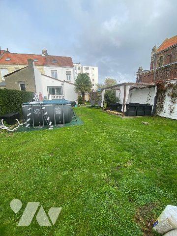 CALAIS SECTEUR VICTOR HUGO MAISON DE VILLE 4 CHAMBRES GARAGE JARDIN