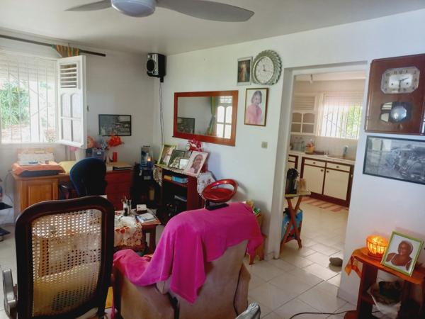 Maison à vendre 6 pièces BASSE TERRE (971)