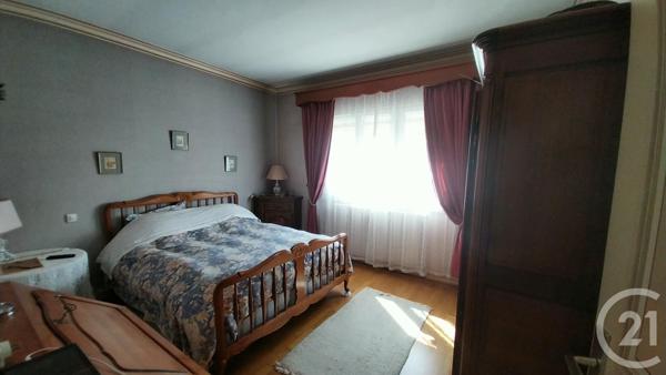 Maison à vendre  8 pièces - 200 m2 MONTMERLE SUR SAONE - 01