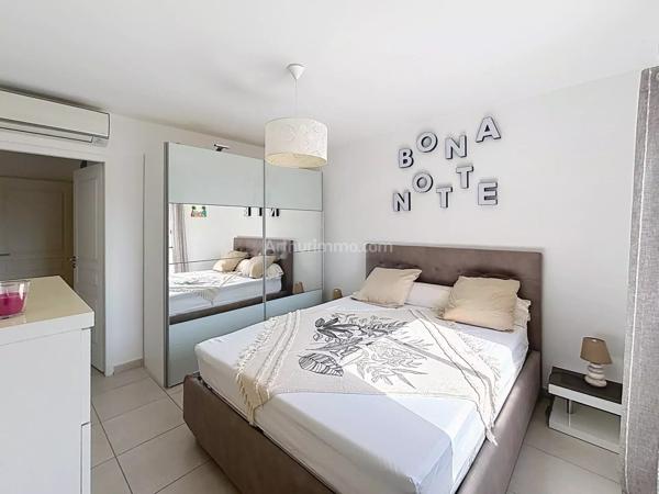 Vente                                                      Appartement
                        
                     2 pièces                      53 m2                     à Calvi