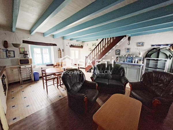 Campagne, petite maison de charme à adopter.