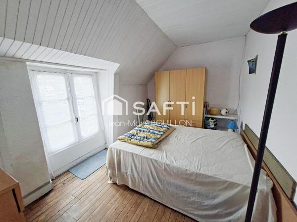 Campagne, petite maison de charme à adopter.