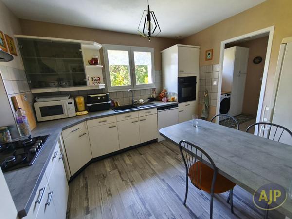 Vente maison Saint Jean D Illac : 472 500 € - AJP Immobilier Martignas-sur-Jalle