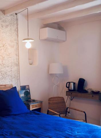 Mas avec piscine, garage, 2 gîtes et 2 chambres d'hôtes Luberon