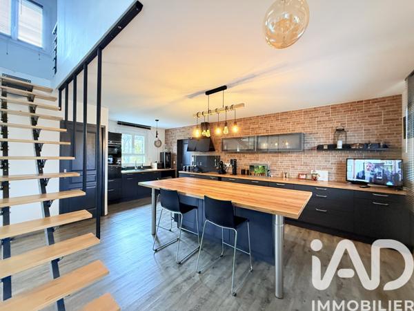 Maison à vendre 5 pièces 125 m² Saint-Germain-lès-Corbeil