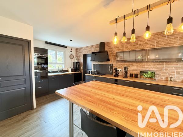 Maison à vendre 5 pièces 125 m² Saint-Germain-lès-Corbeil