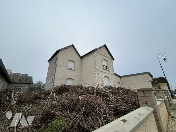 Maison spacieuse jardin garage