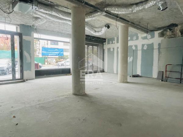 Local commercial  de 212m² à Cagnes sur mer