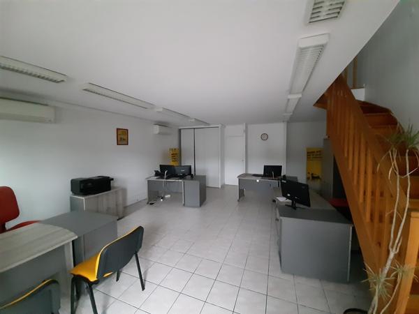 A LOUER BUREAUX DE 88 m² environ à La Chapelle sur Erdre