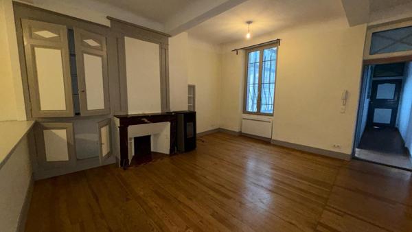 Grand appartement de T2 coeur de ville