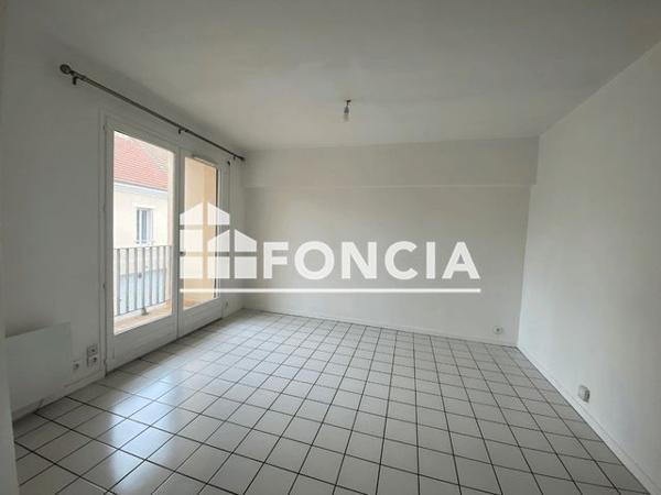 Location Appartement 2 pièces 33 m² - 104 RUE DESIRE CLEMENT Conflans Sainte Honorine 78700