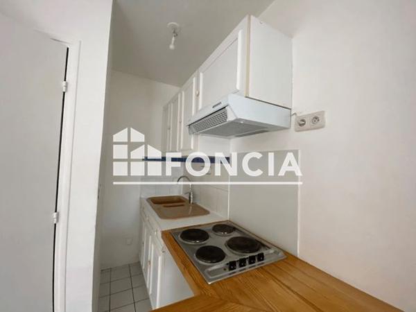 Location Appartement 2 pièces 33 m² - 104 RUE DESIRE CLEMENT Conflans Sainte Honorine 78700