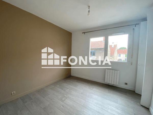 Location Appartement 2 pièces 33 m² - 104 RUE DESIRE CLEMENT Conflans Sainte Honorine 78700