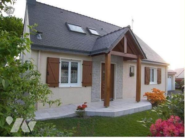 Maison composée d'un salon/séjour avec cheminée, 1 cuisine A/E, 1 chambre et une salle de jeux ...