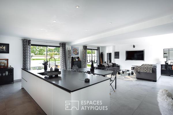 Contemporaine au parc paysagé