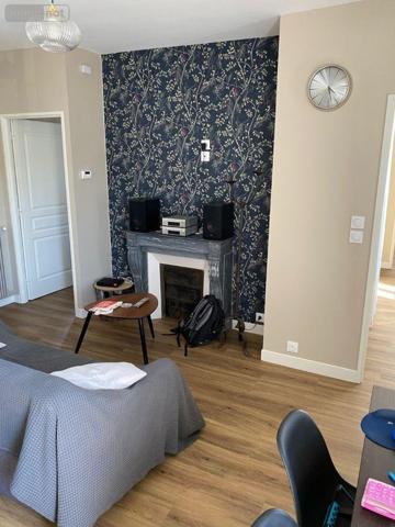 Appartement à vendre à Amboise dans l'Indre-et-Loire (37400), ref : 12101/1275   
CENTRE BOURG