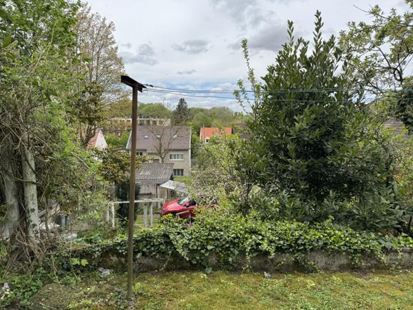 Le Thillay (95500) Terrain atypique