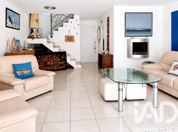 Maison à vendre 3 pièces 66 m² Saint-Cyr-sur-Mer