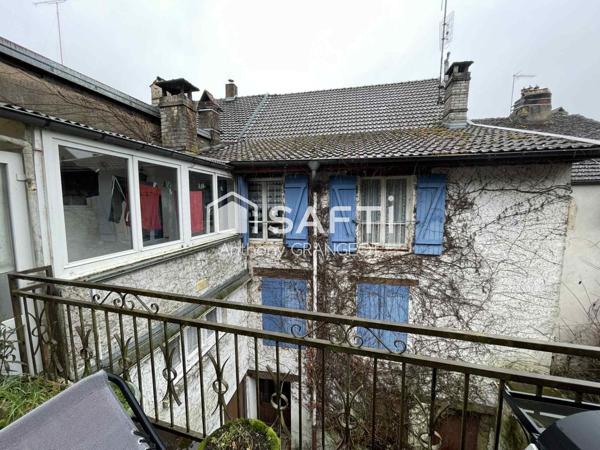 maison de ville au centre de Jussey