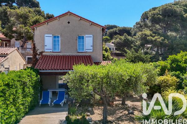 Maison à vendre 7 pièces 138 m² Saint-Cyr-sur-Mer