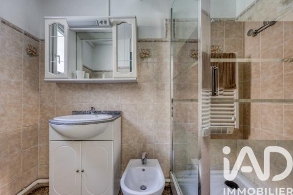 Maison à vendre 7 pièces 138 m² Saint-Cyr-sur-Mer