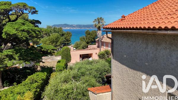 Maison à vendre 7 pièces 138 m² Saint-Cyr-sur-Mer