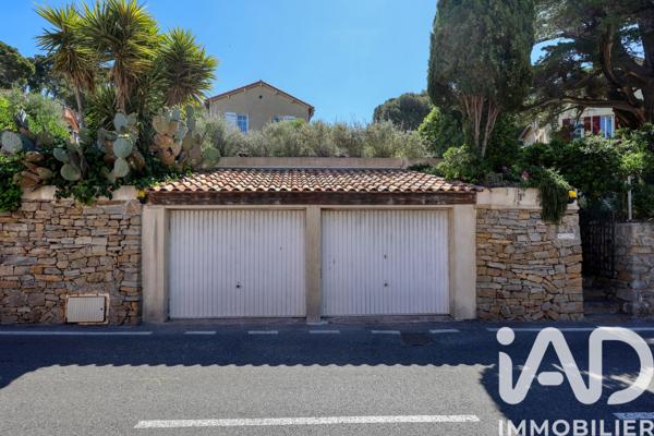 Maison à vendre 7 pièces 138 m² Saint-Cyr-sur-Mer