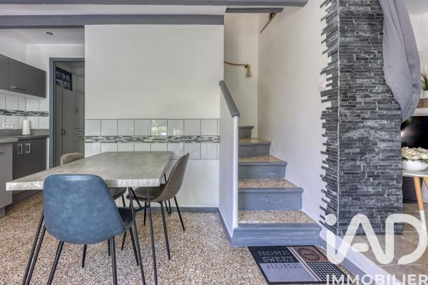 Maison à vendre 7 pièces 138 m² Saint-Cyr-sur-Mer